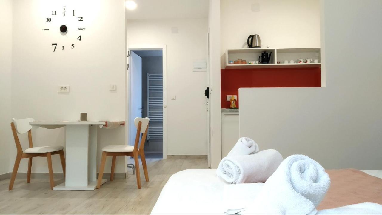 זאגרב Room & 4 Studios - Modern Comfy Central - Free Netflix מראה חיצוני תמונה