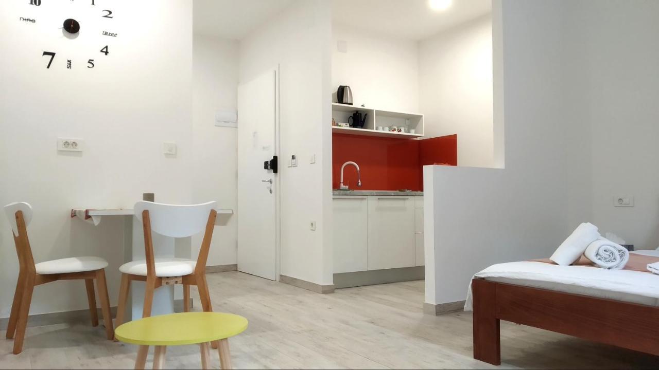 זאגרב Room & 4 Studios - Modern Comfy Central - Free Netflix מראה חיצוני תמונה